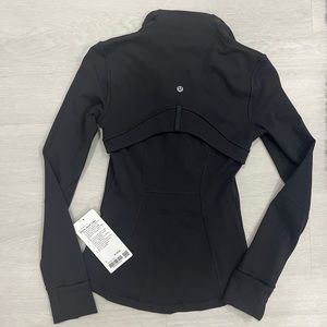 NWT Lululemon Design Jacket Luon Size 2 Black with